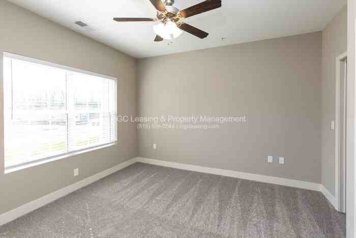 5731 Ne 80th Ter #2A - Photo 7 of 19