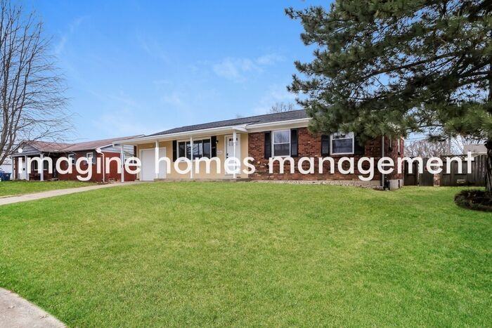 1656 Summit Hills Dr - Photo 4 of 17