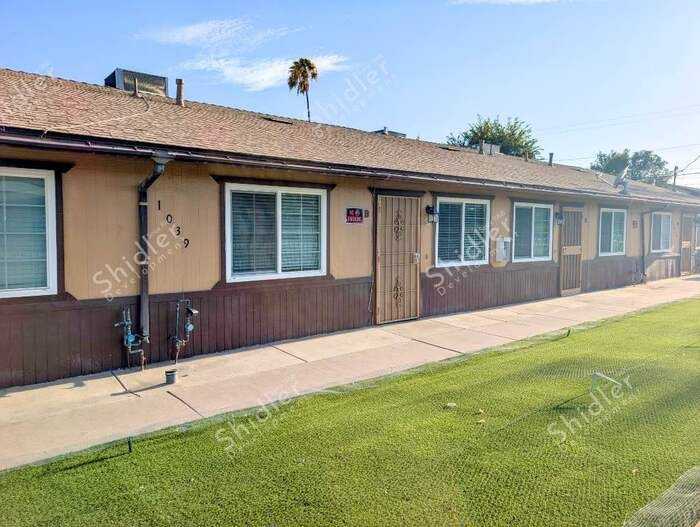 1039 Pacific St #B - Photo 3 of 39