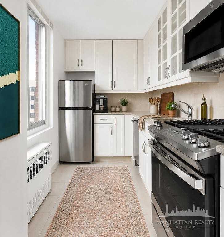 2nd Ave #13B - Photo 3 of 4
