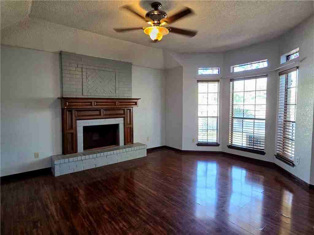 6005 Williston Dr - Photo 3 of 12