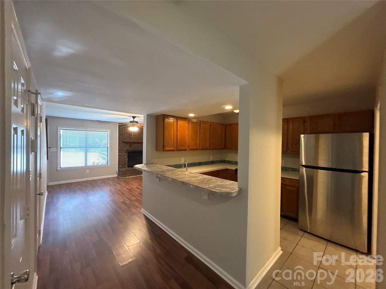2325 Brookview Ct - Photo 4 of 13