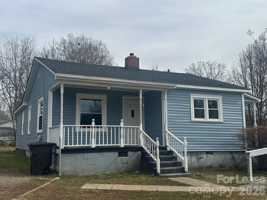featured image of 1323 7th St