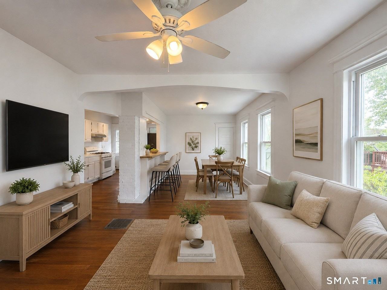 90 Belmont St - Photo 2 of 12