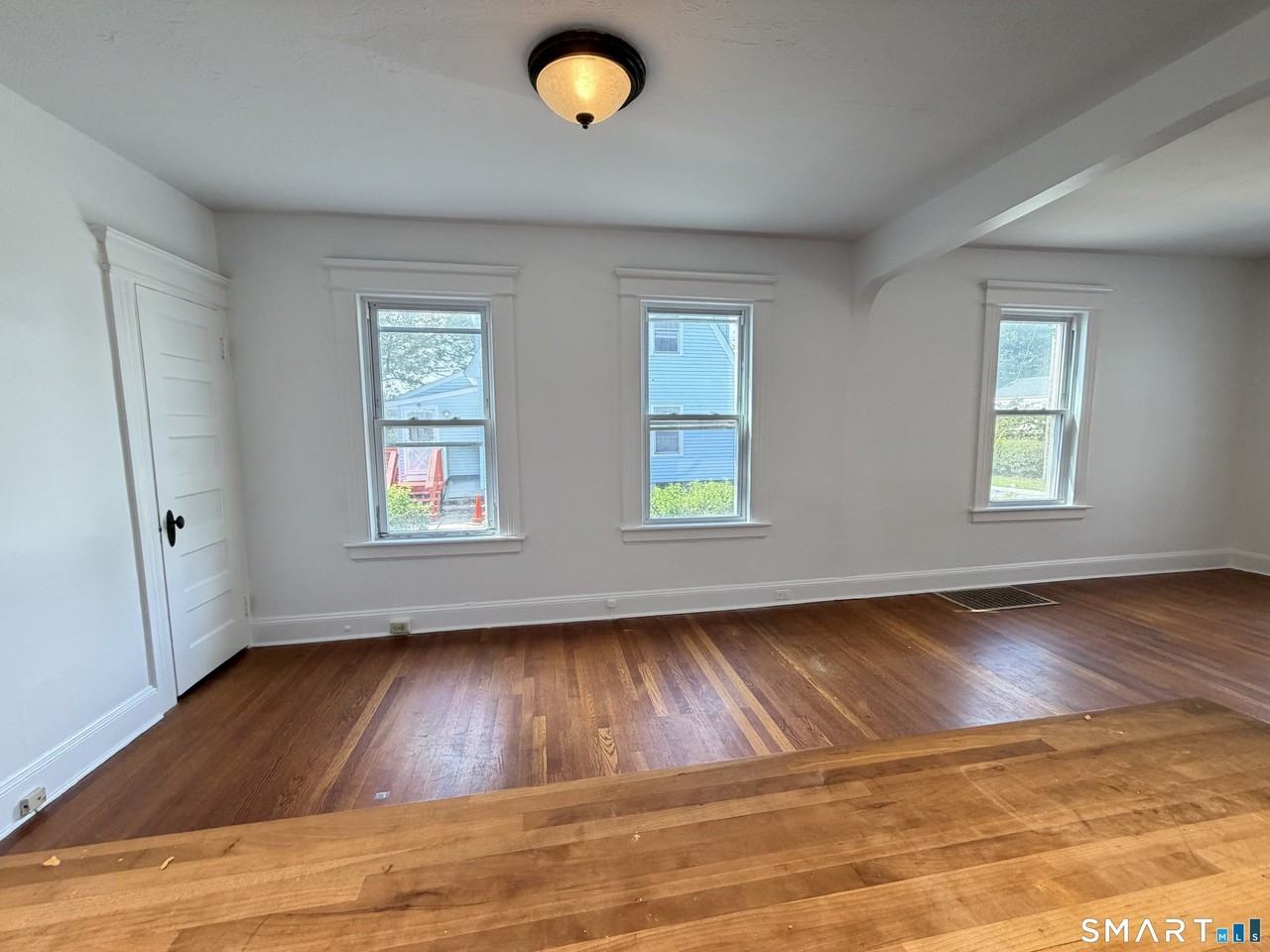 90 Belmont St - Photo 7 of 12