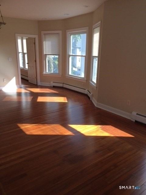 46 Oakland St - Photo 2 of 16