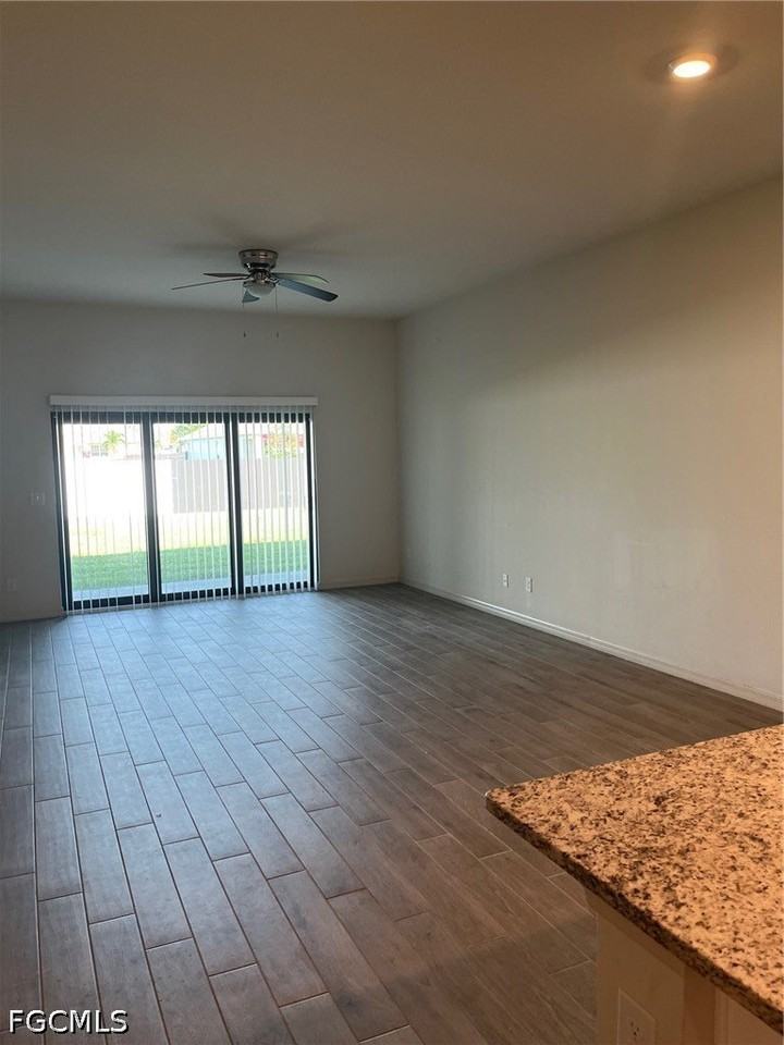 916 Andalusia Blvd - Photo 3 of 10