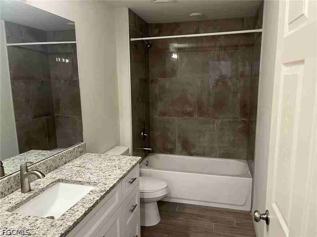 916 Andalusia Blvd - Photo 6 of 10