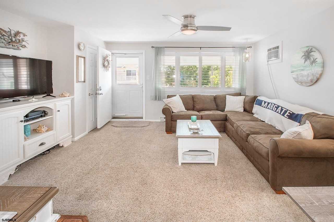 130 N Adams Ave - Photo 7 of 12