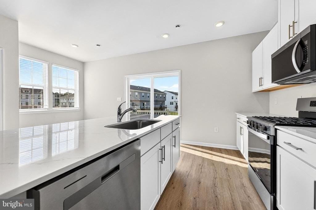 157 Essex Ave - Photo 3 of 23