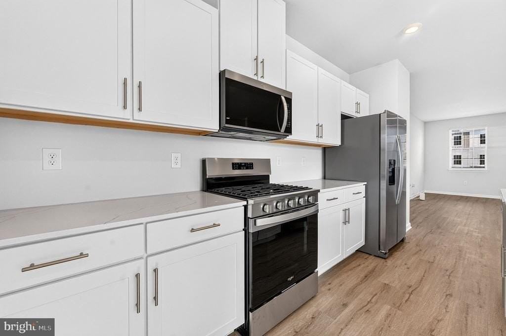 157 Essex Ave - Photo 4 of 23