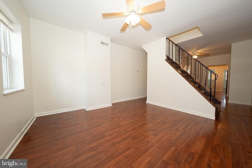 505 Spring Mill Ave - Photo 4 of 41
