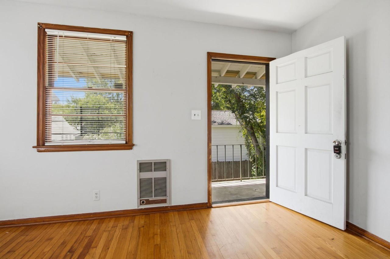 2747 Forbes St - Photo 4 of 21