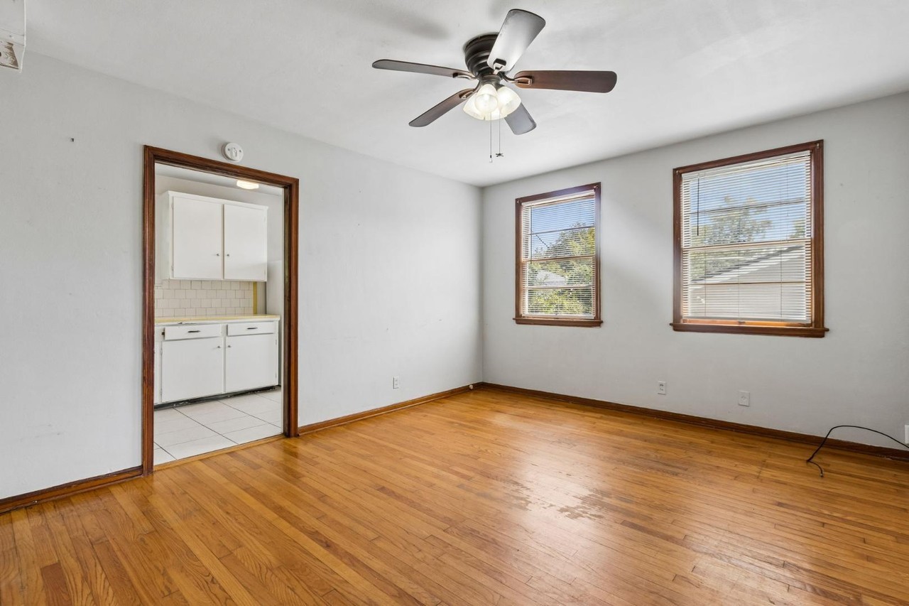 2747 Forbes St - Photo 6 of 21
