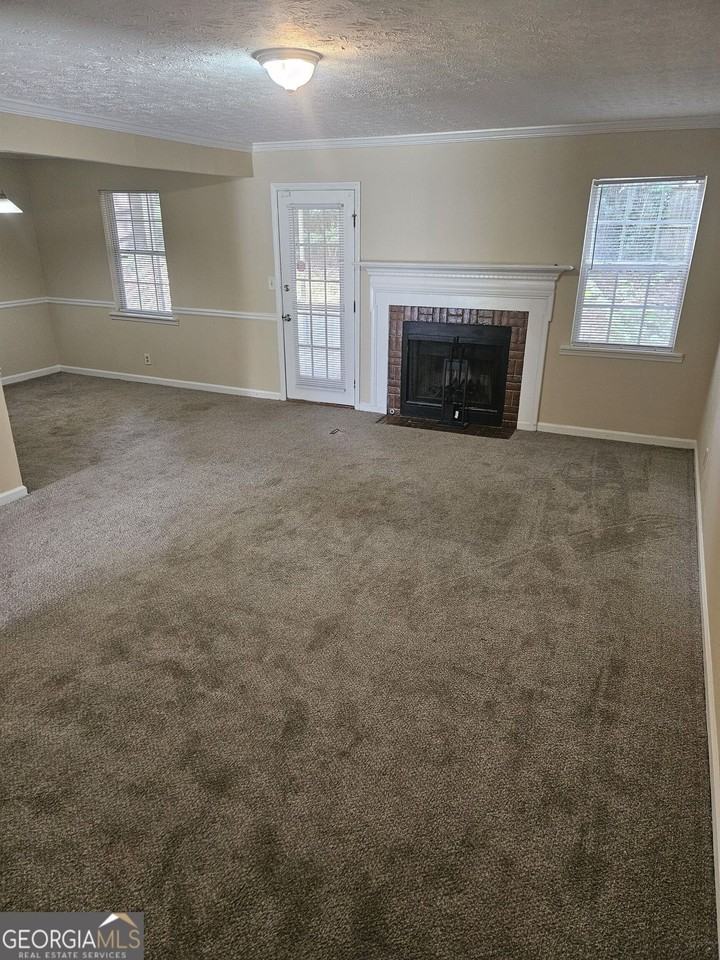2096 Hilda Burns Pl - Photo 2 of 13