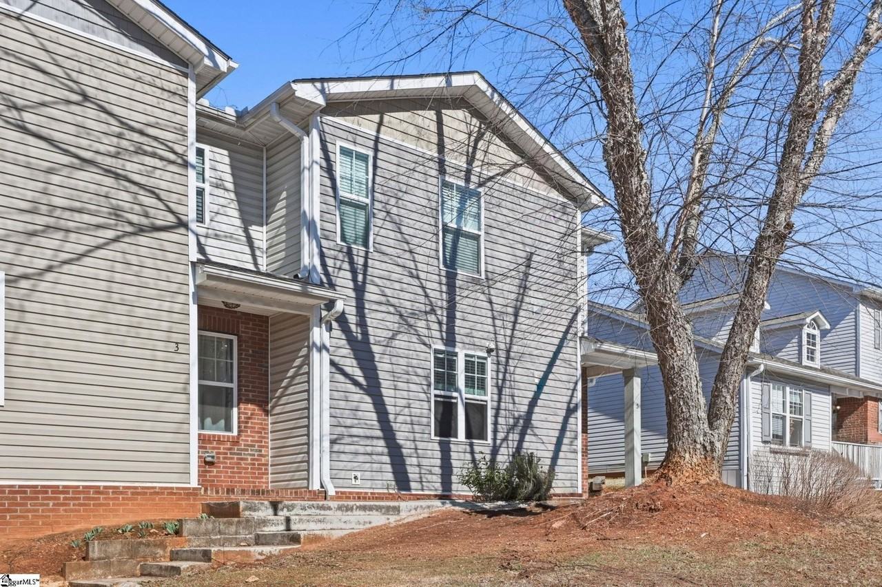 5 Huntress Dr - Photo 2 of 25