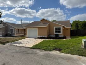 920 Sw 111th Ave #1 - Photo 1 of 1