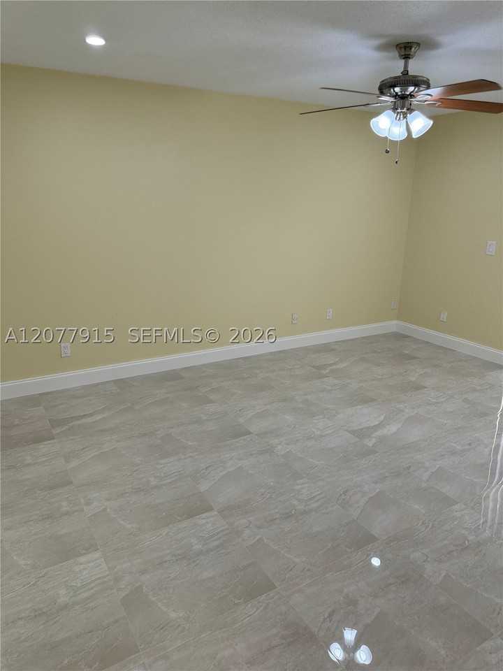 920 Sw 111th Ave #1 - Photo 3 of 16
