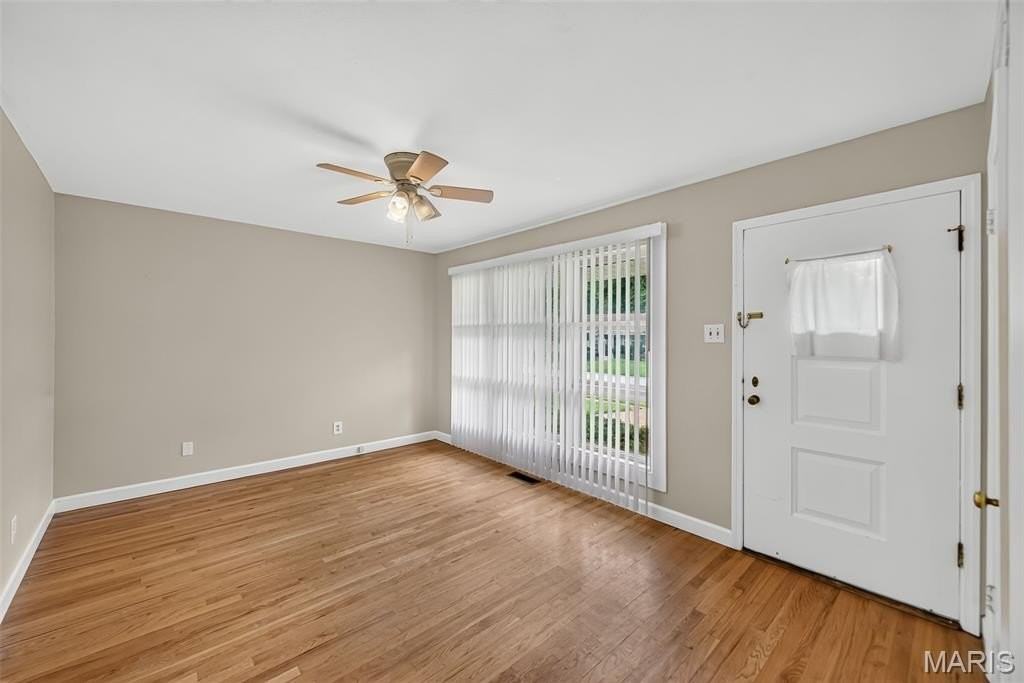 45 Barton Pl - Photo 2 of 19