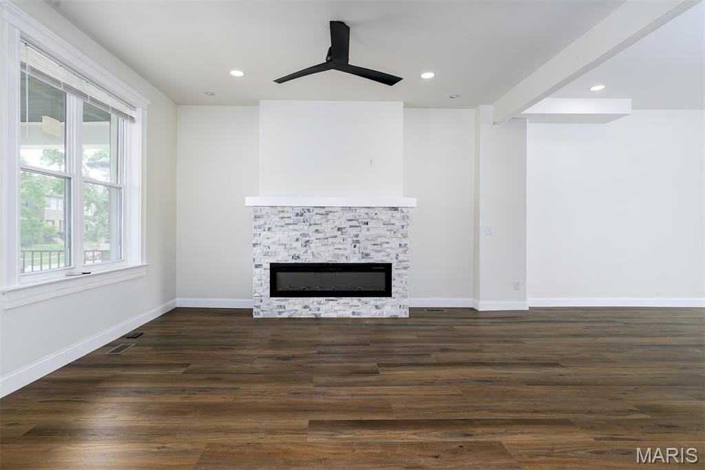 5750 Waterman Blvd - Photo 4 of 31
