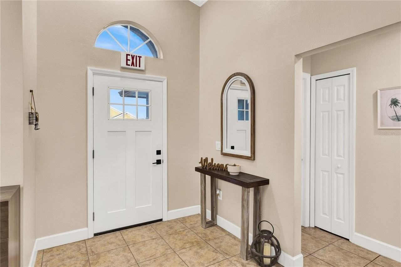 3256 Benson Park Blvd - Photo 4 of 21