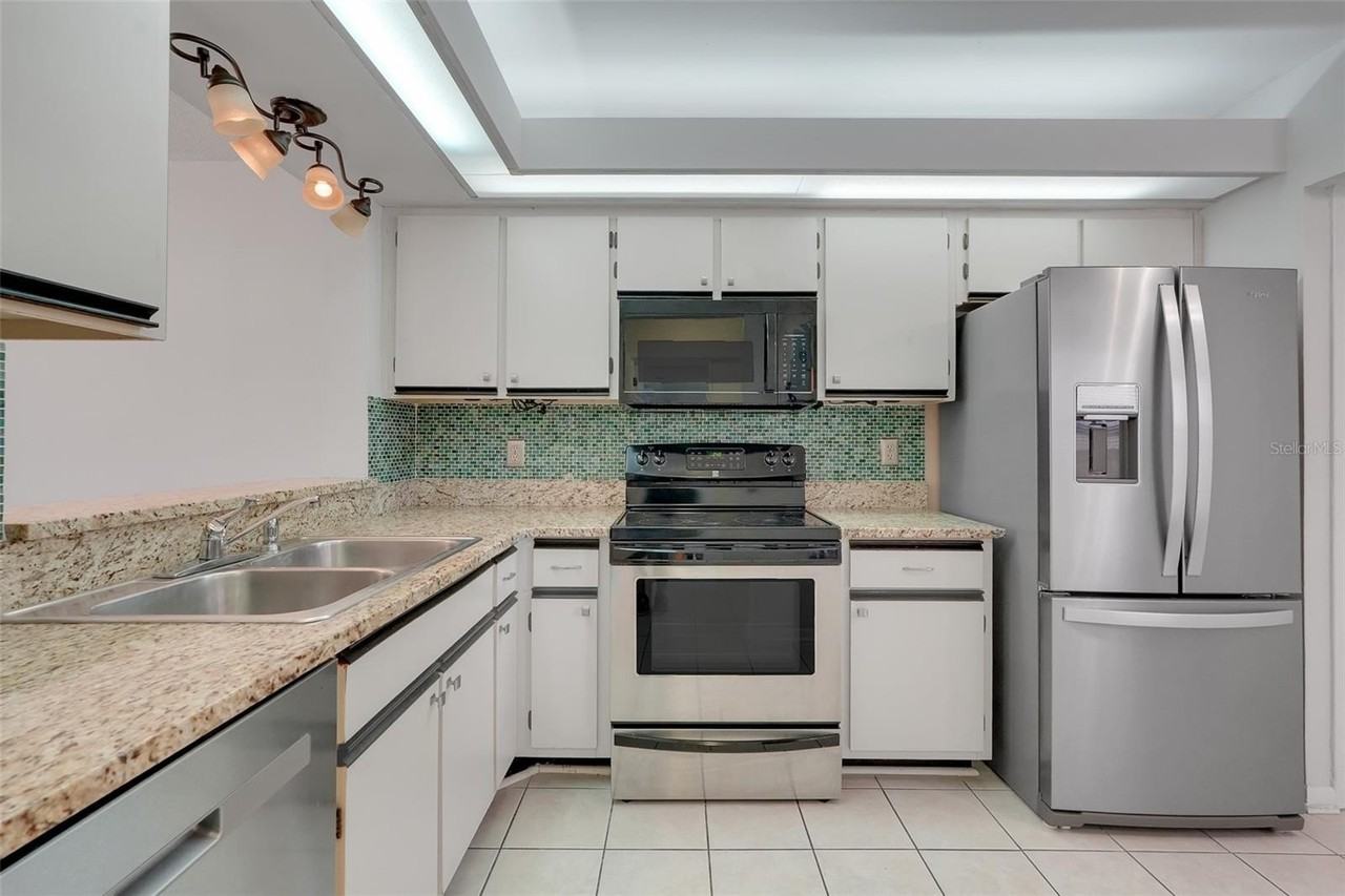 3112 S Semoran Blvd #O5 - Photo 6 of 35