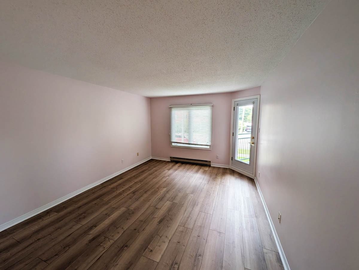 995 North River Road #203B - Photo 6 of 14
