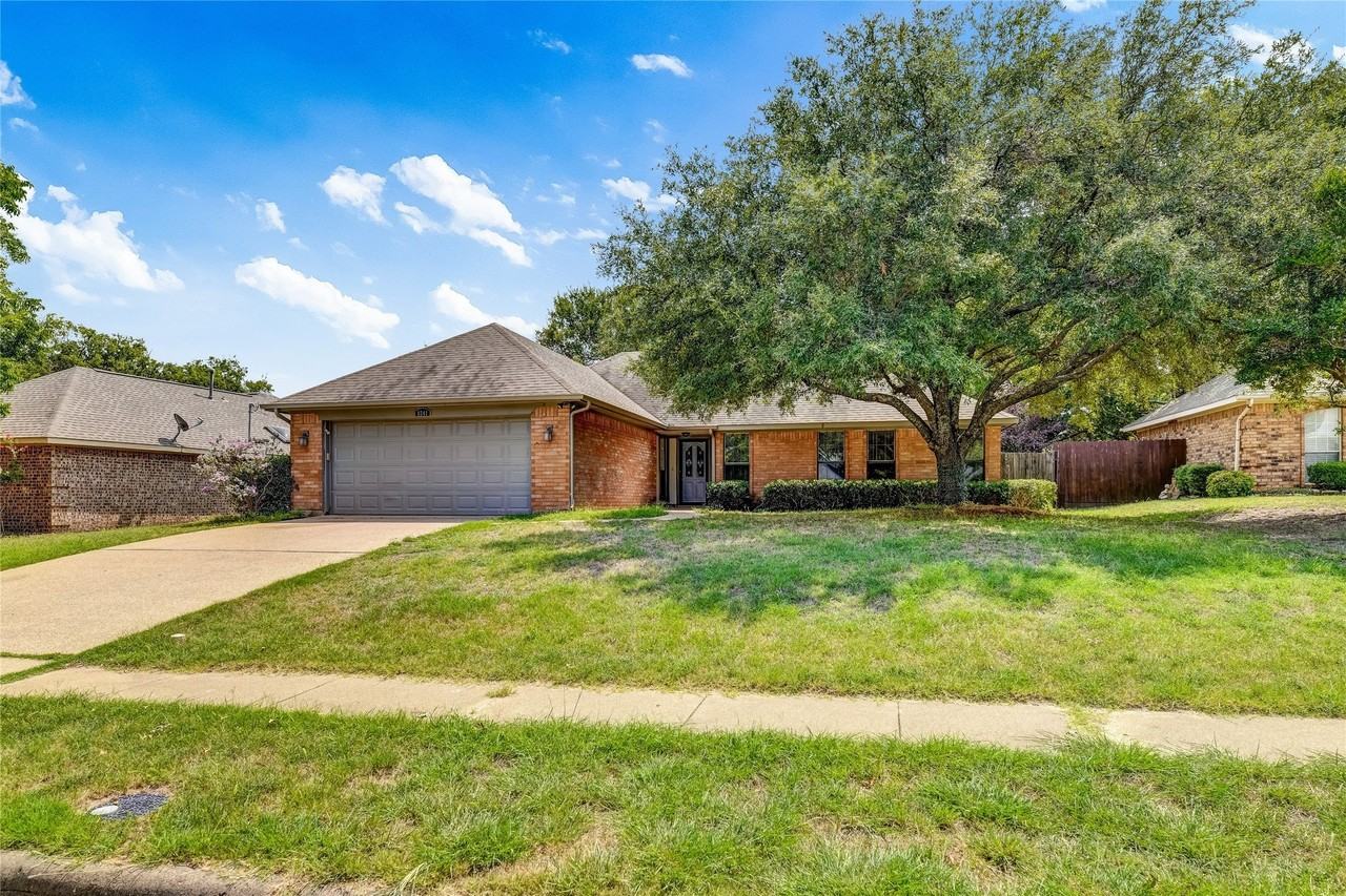 8241 Christie Dr - Photo 2 of 23