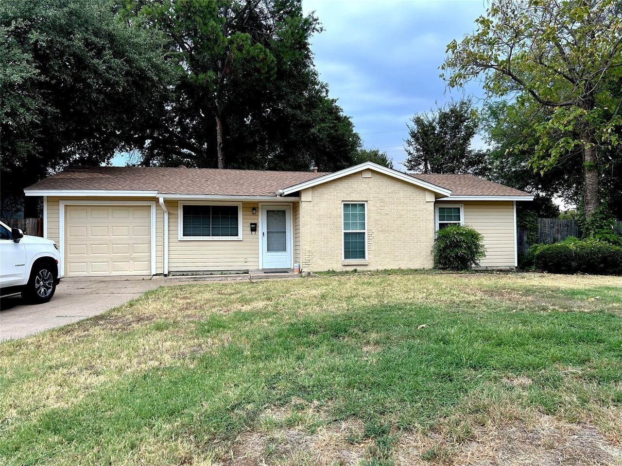 1801 Anderson St - Photo 4 of 21
