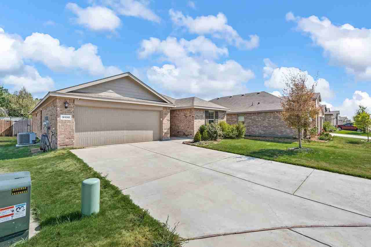 3132 Newfield Ct - Photo 3 of 29