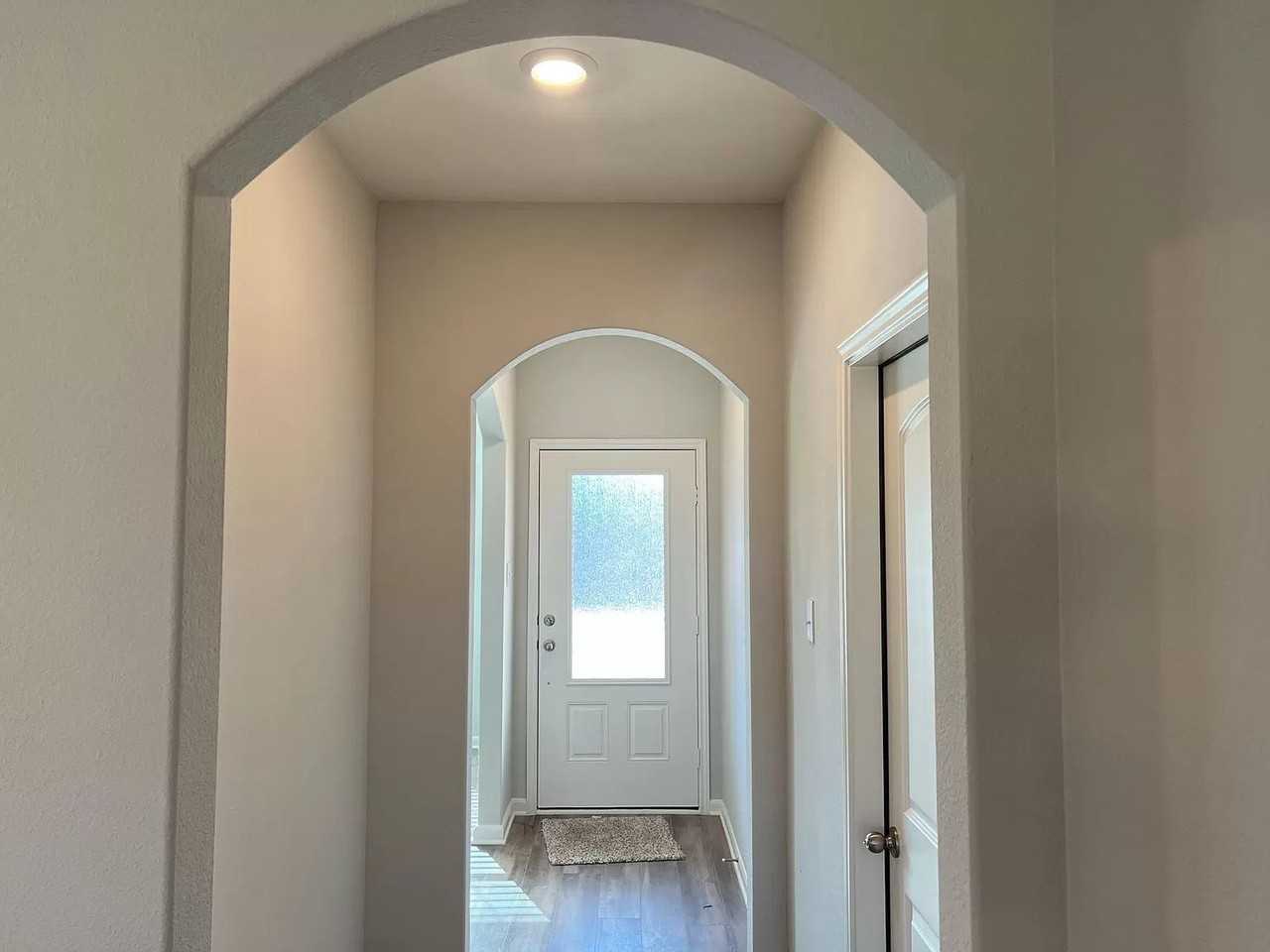 2104 Penaflor Dr - Photo 2 of 14