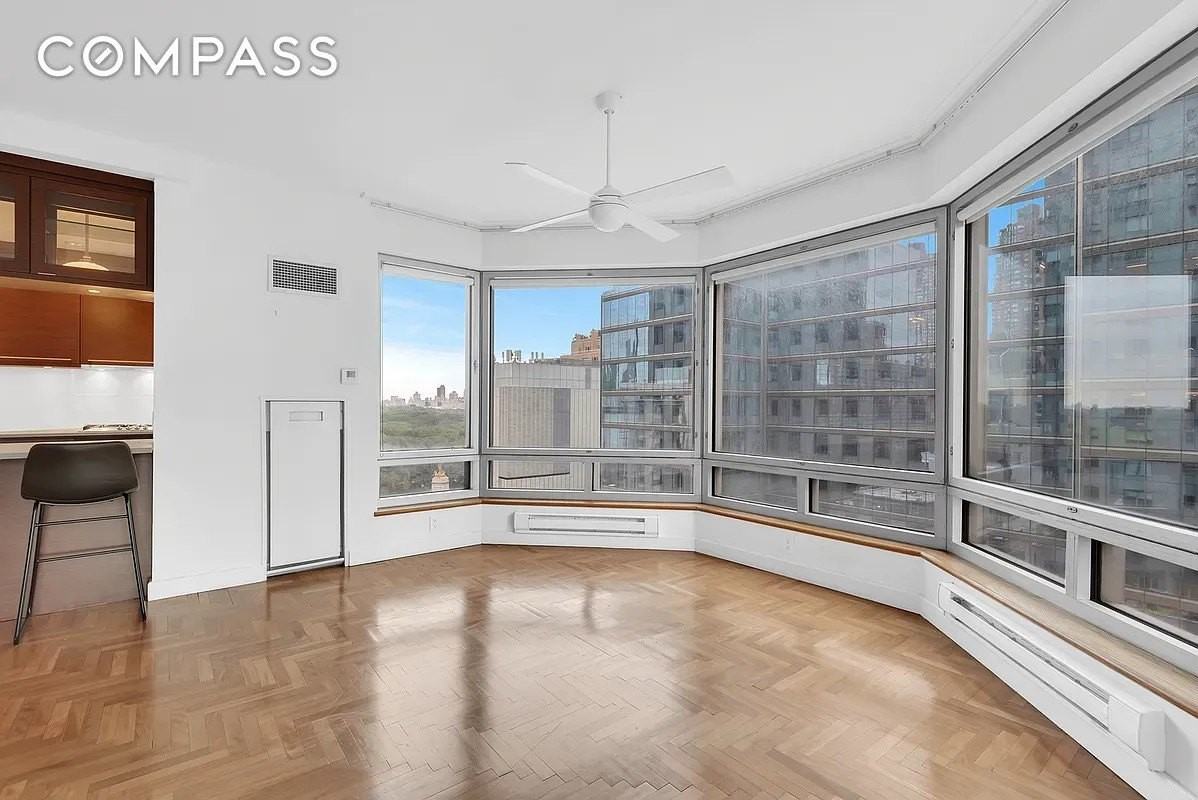 301 W 57th St #11D - Photo 2 of 15
