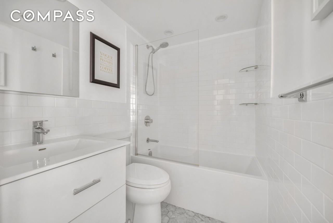 376 President St #2C - Photo 7 of 11