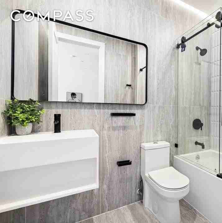 106 Graham Ave #3B - Photo 5 of 7