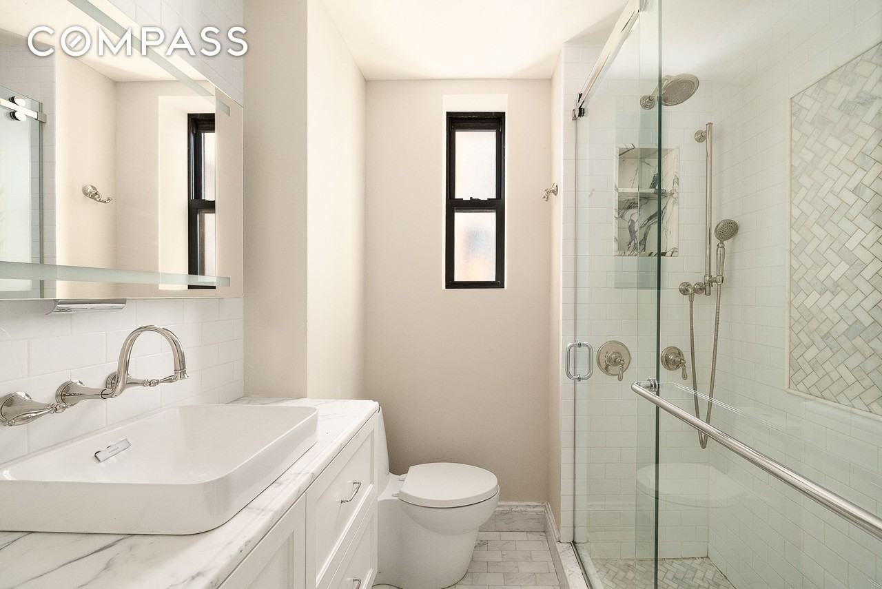 23 W 73rd St #709 - Photo 5 of 5