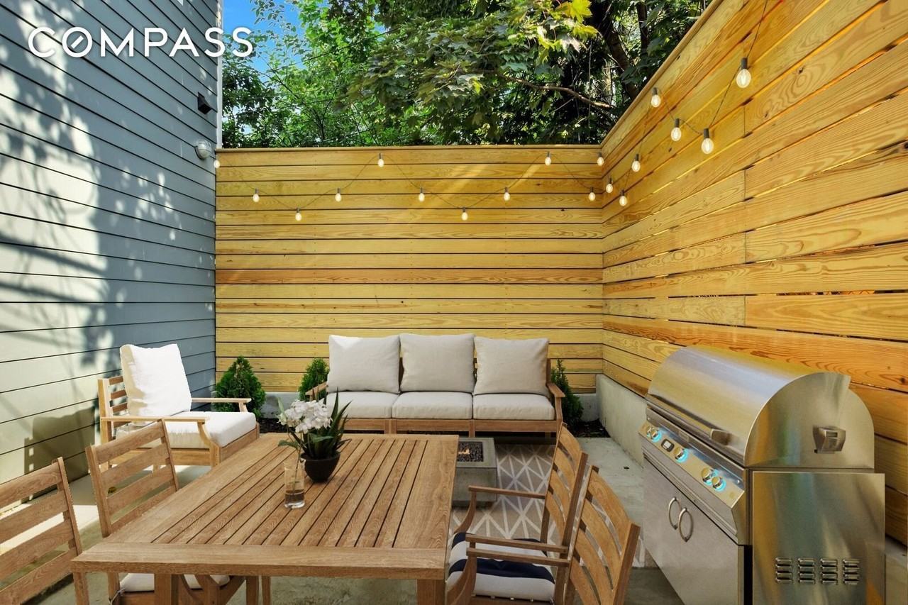 74 Vanderbilt Ave #REAR - Photo 4 of 7