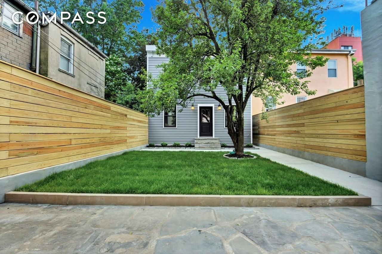 74 Vanderbilt Ave #REAR - Photo 6 of 7