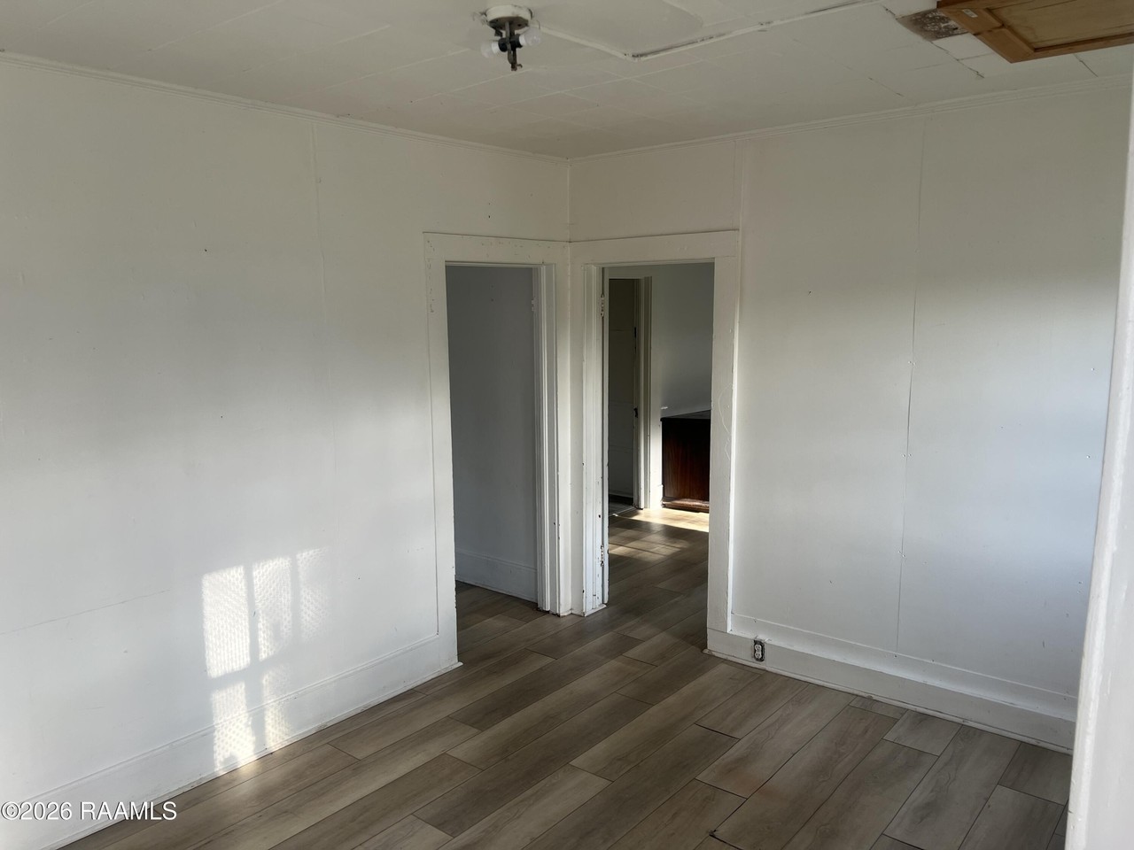 604 E Saint Victor St #5 - Photo 2 of 6