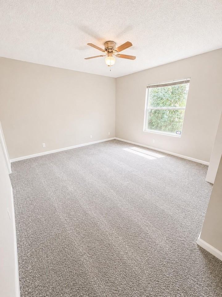 6892 Mill Brook Pl - Photo 4 of 29