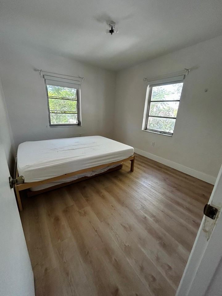3591 Sw 10th St #12B - Photo 5 of 10