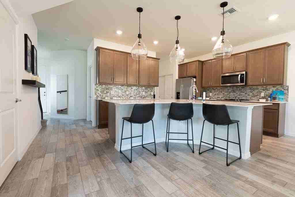 8217 Cadre Noir Rd - Photo 5 of 31