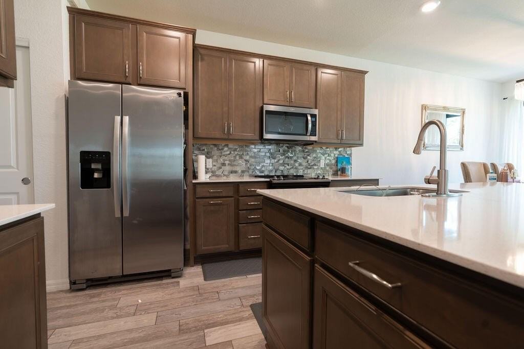 8217 Cadre Noir Rd - Photo 6 of 31
