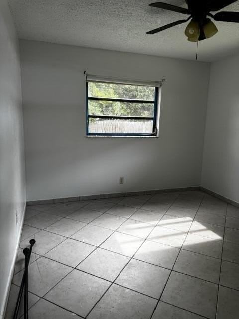 1871 Forest Ave #WEST - Photo 6 of 10