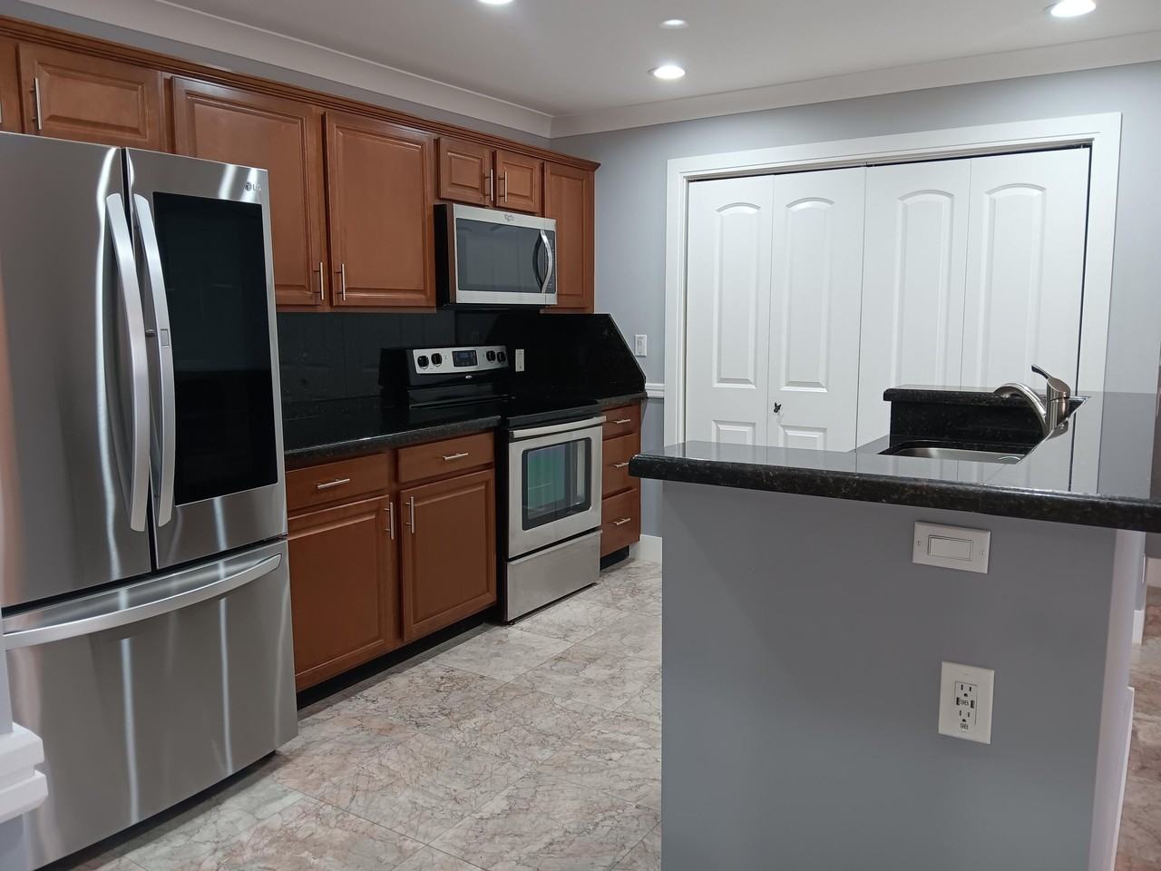 3440 Pinewalk Dr N #515 - Photo 6 of 24