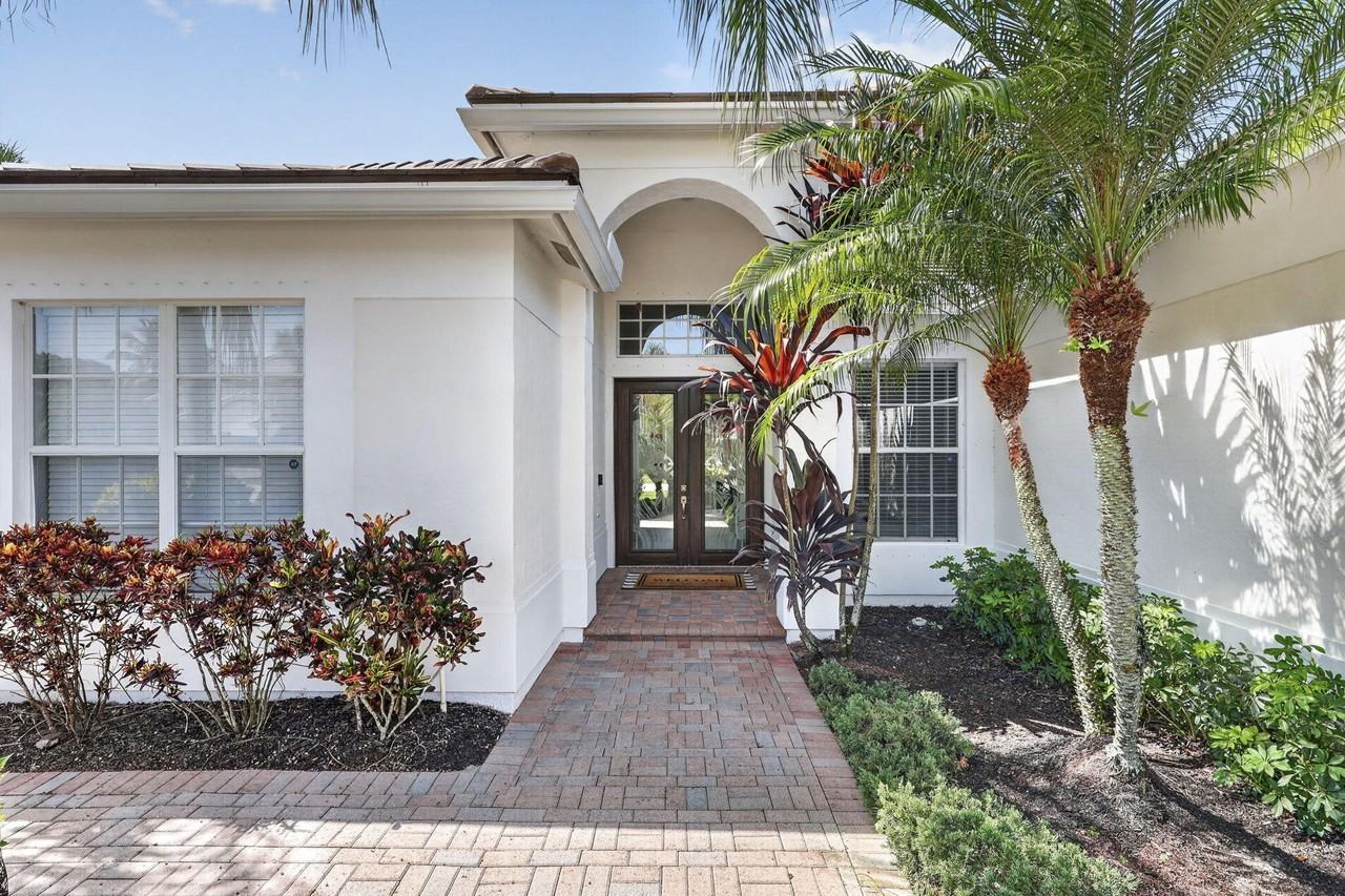 11144 Marina Bay Rd - Photo 3 of 50