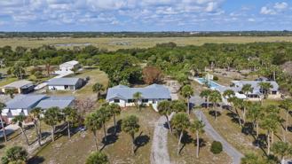 4003 S Indian River Dr - Photo 1 of 1