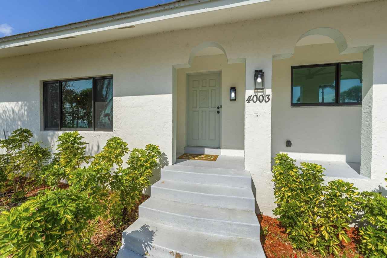 4003 S Indian River Dr - Photo 4 of 35