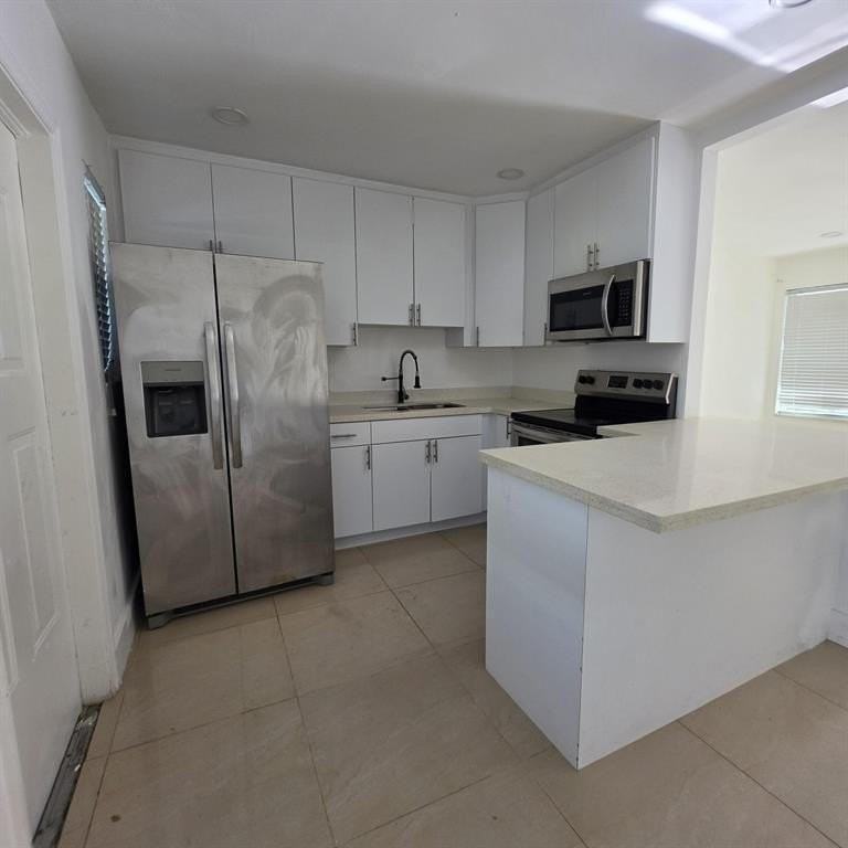 181 Ne 168th St #2 - Photo 6 of 6