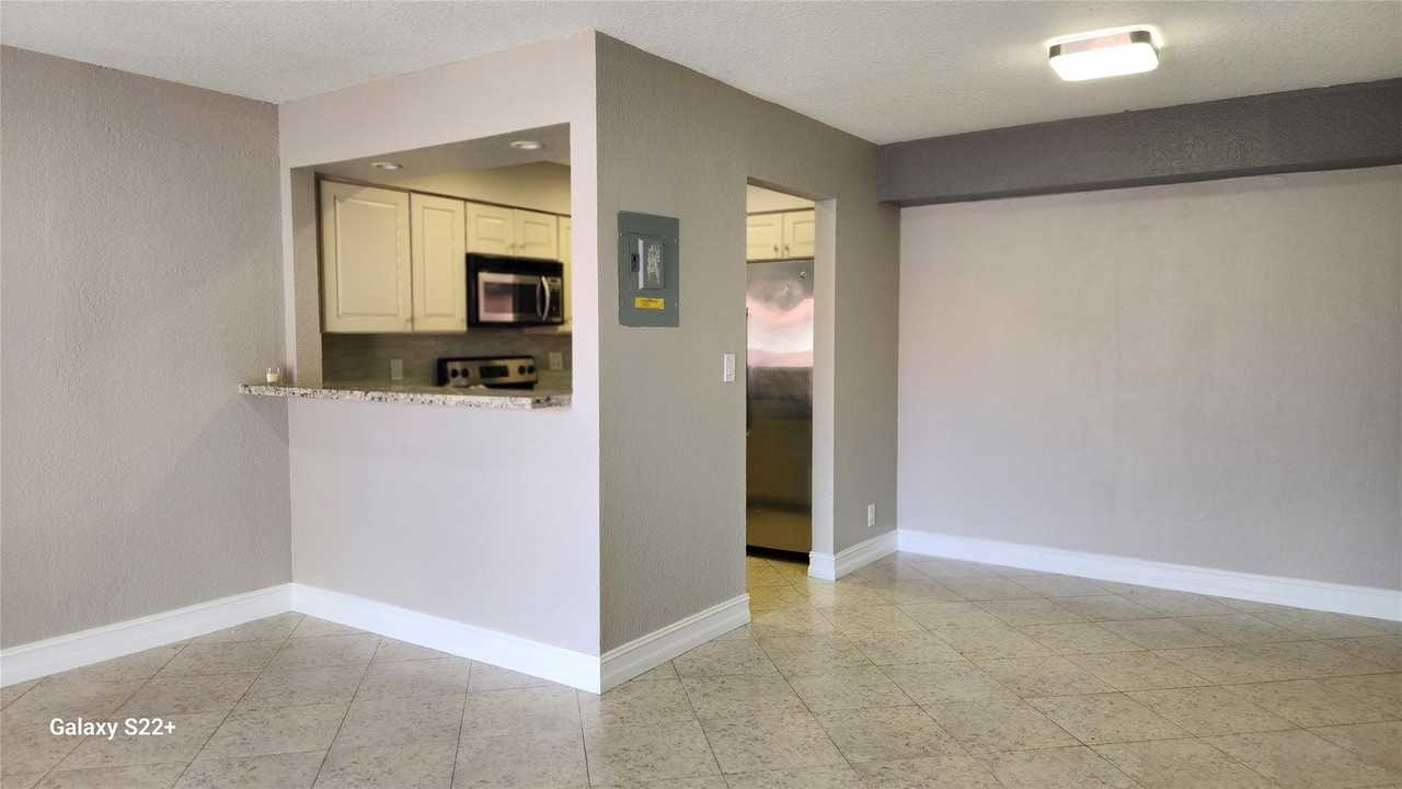 501 Se 8th St #210 - Photo 7 of 16