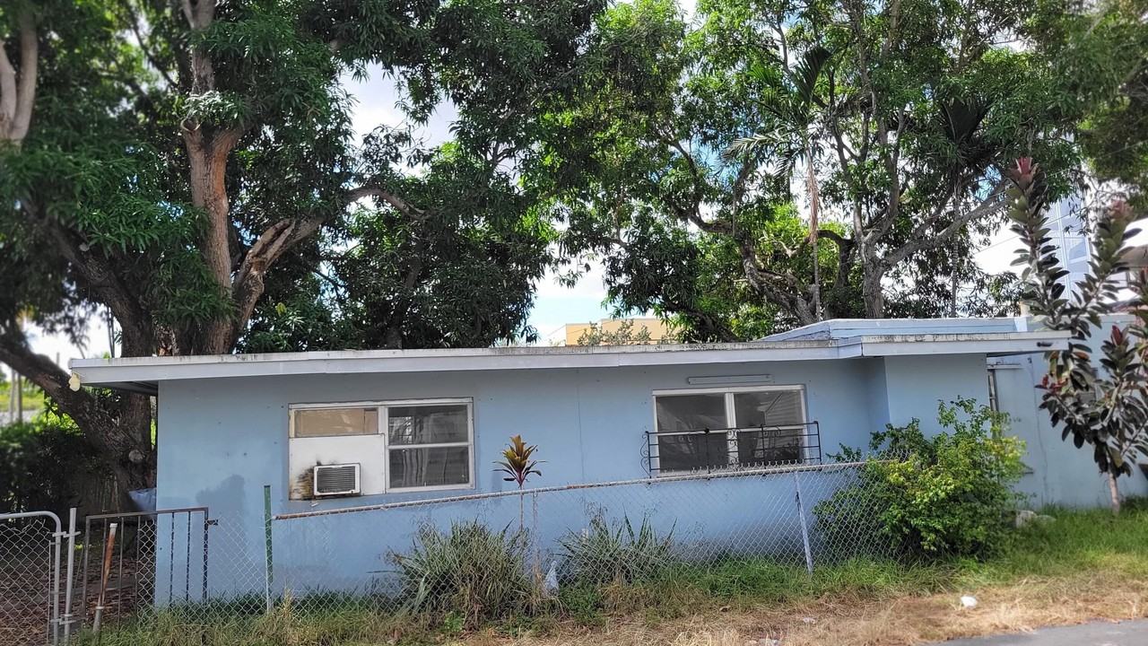1735 Jackson St #REAR - Photo 2 of 7